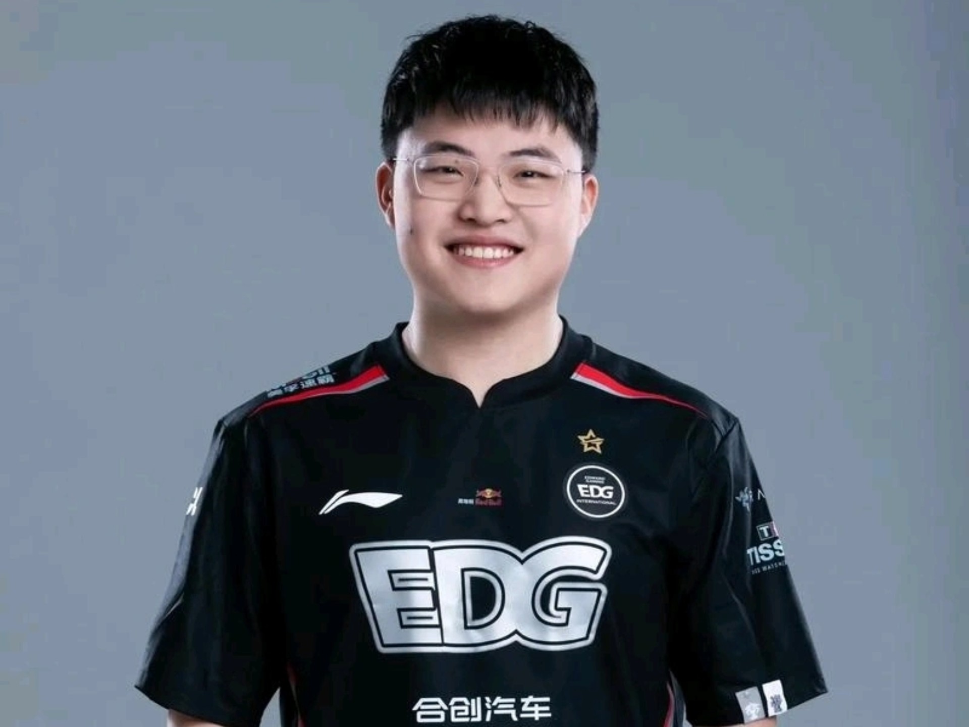  Uzi在拜仁比赛中连败，比分优势明显引发热议！